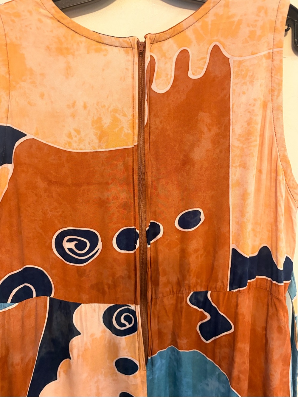 Abstract Print Layered Midi Dress | Back Tie | Artsy Boutique Style - Picture 5 of 6